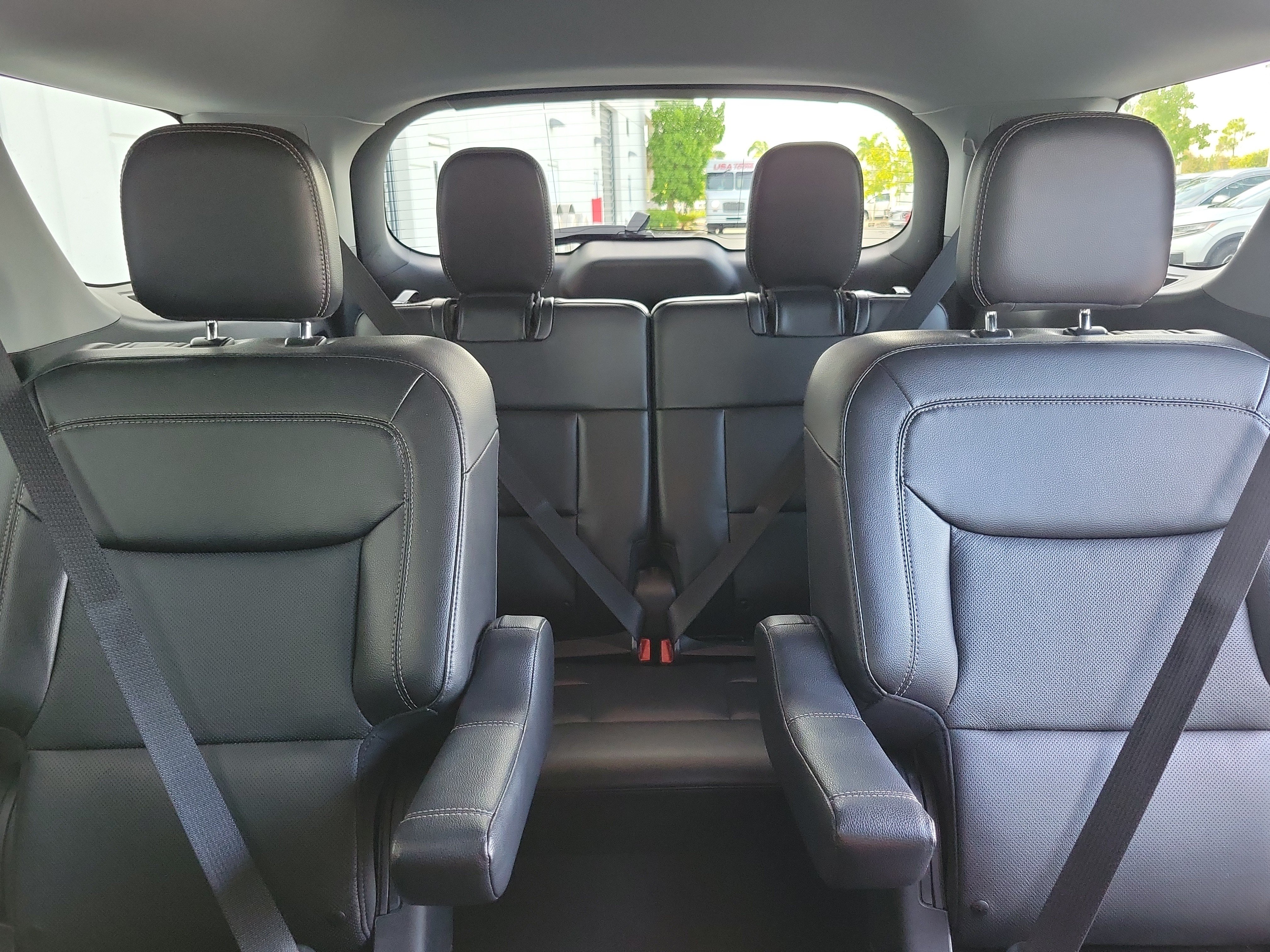 Used 2022 Ford Explorer Limited RWD image 18