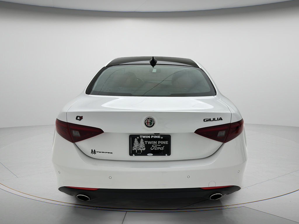Used 2021 Alfa Romeo Giulia Ti w/ Nero Edizione AWD/4WD image 7