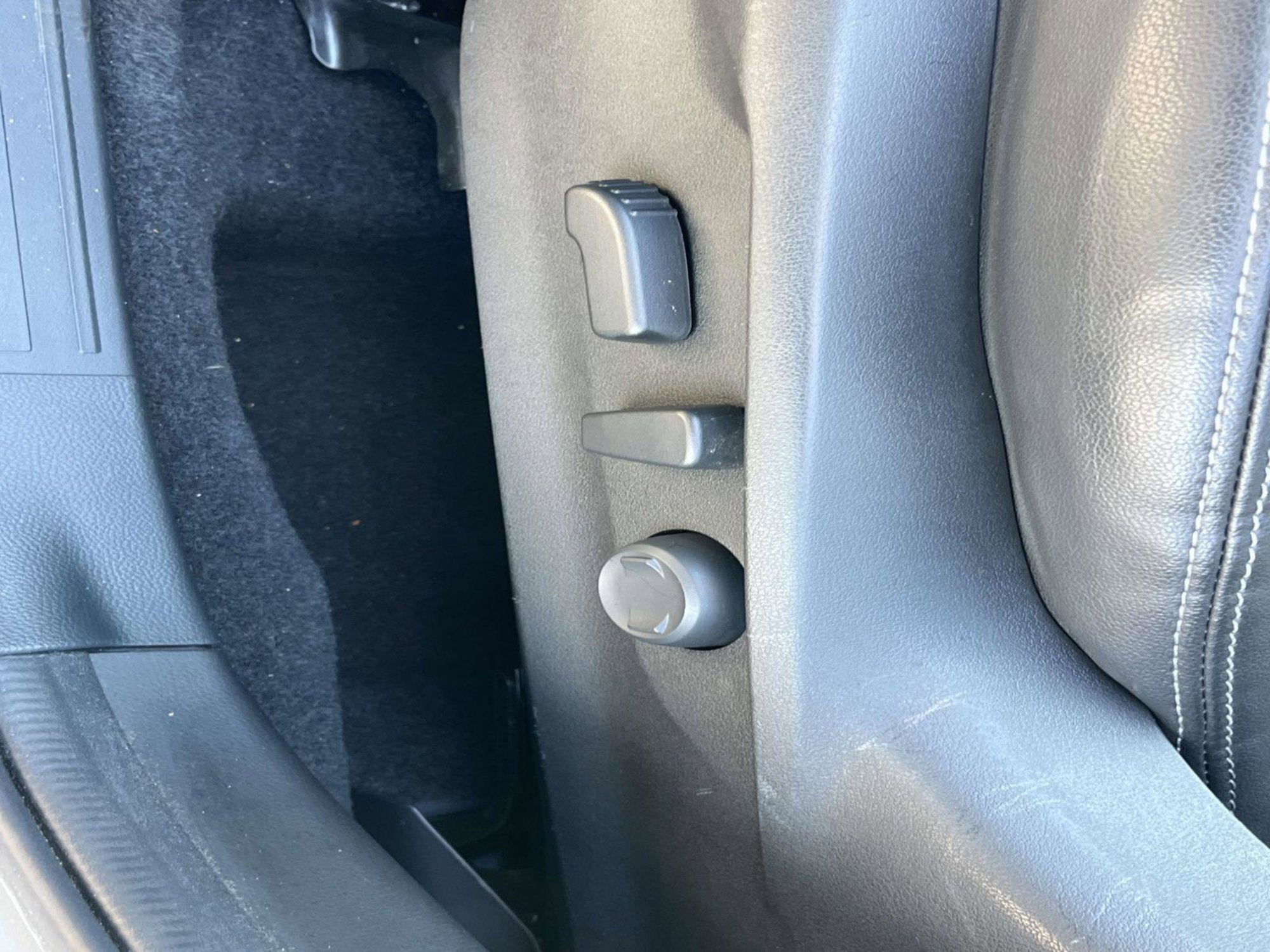 Used 2022 Subaru Forester Limited image 21