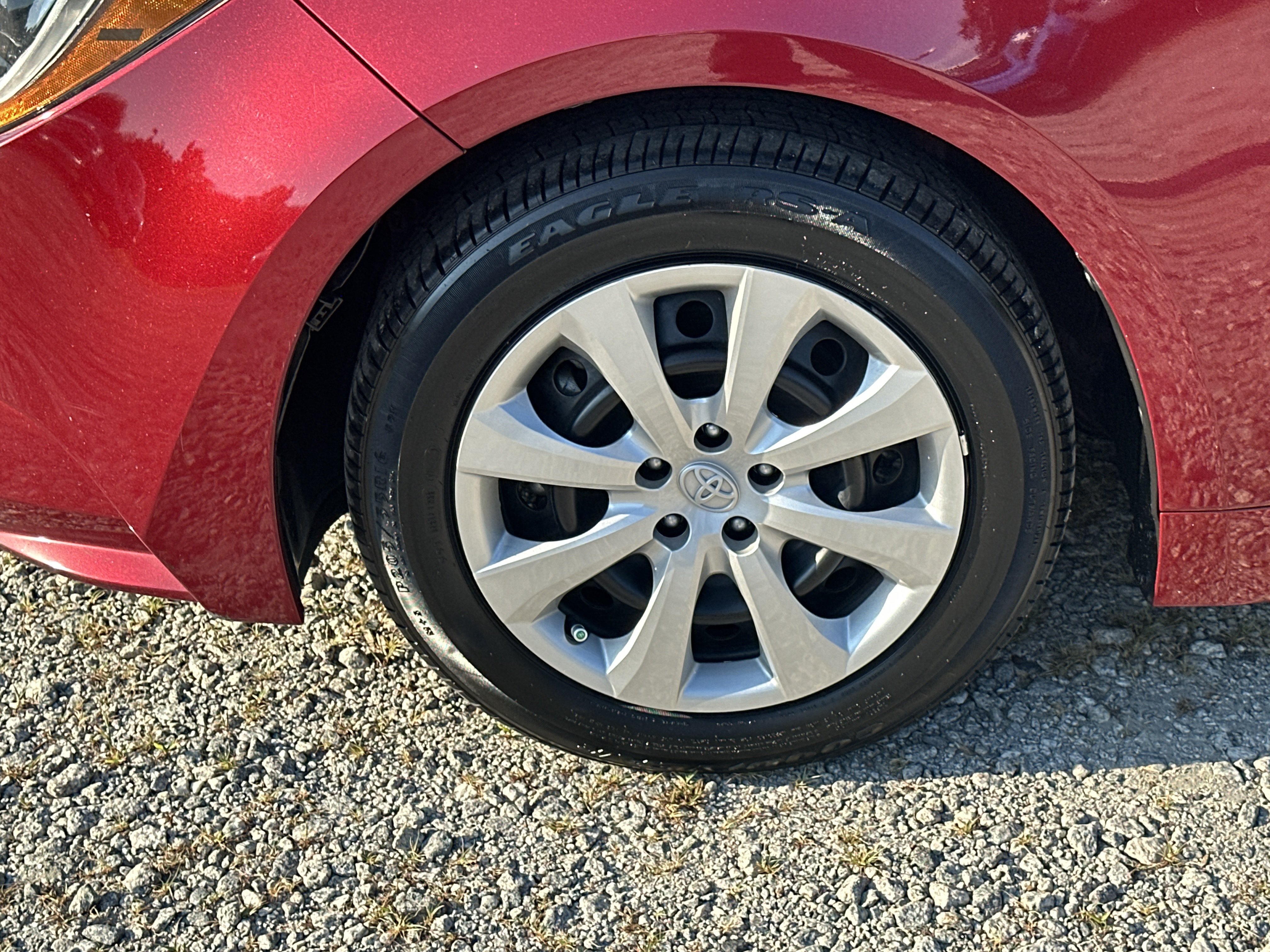 Used 2024 Toyota Corolla LE FWD image 11