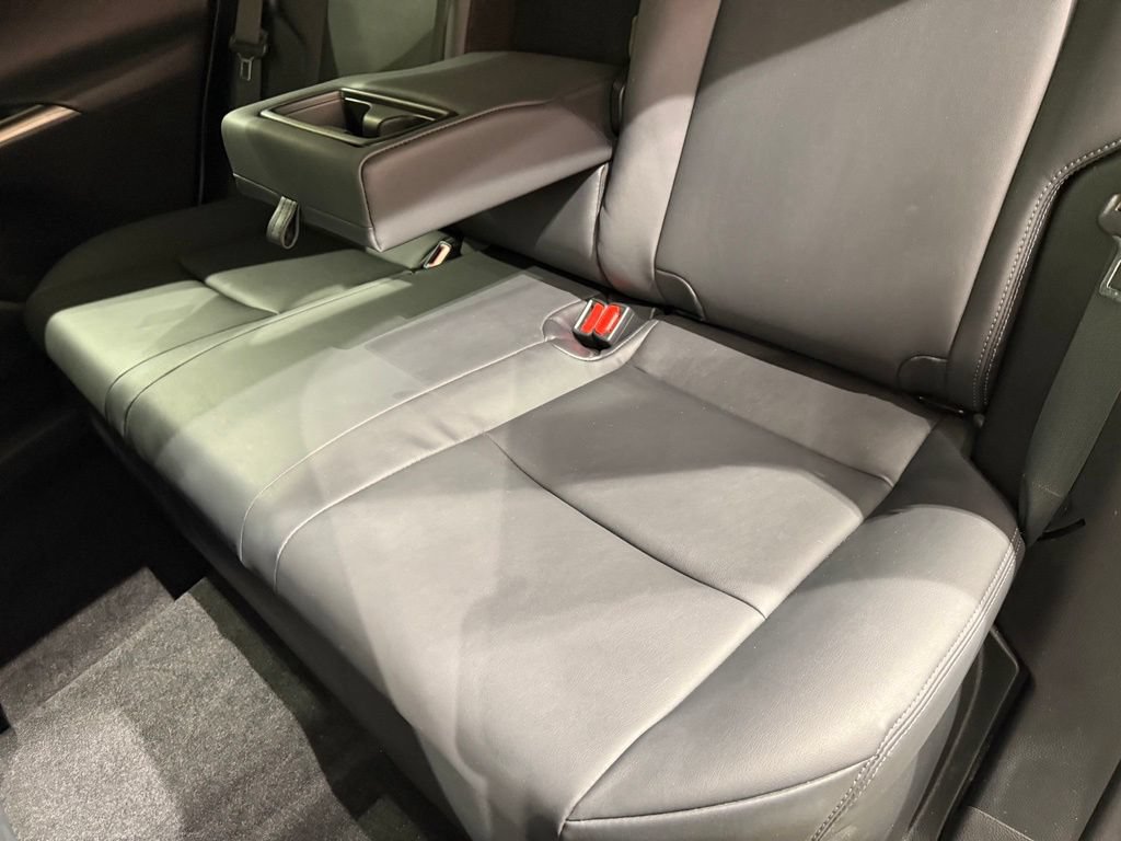 Certified 2023 Toyota Venza XLE AWD/4WD image 19