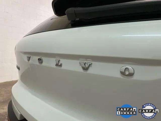 Used 2025 Volvo XC40 B5 Plus image 99