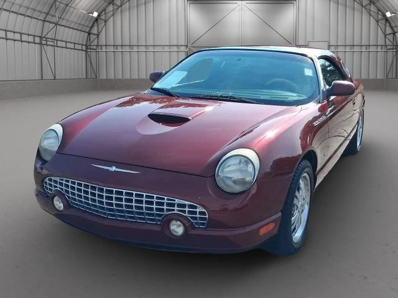 Used 2004 Ford Thunderbird RWD image 2