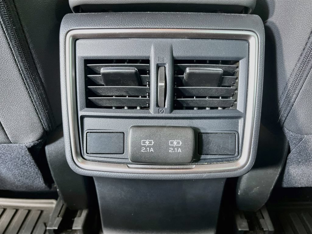 Used 2020 Subaru Forester Premium AWD/4WD image 34