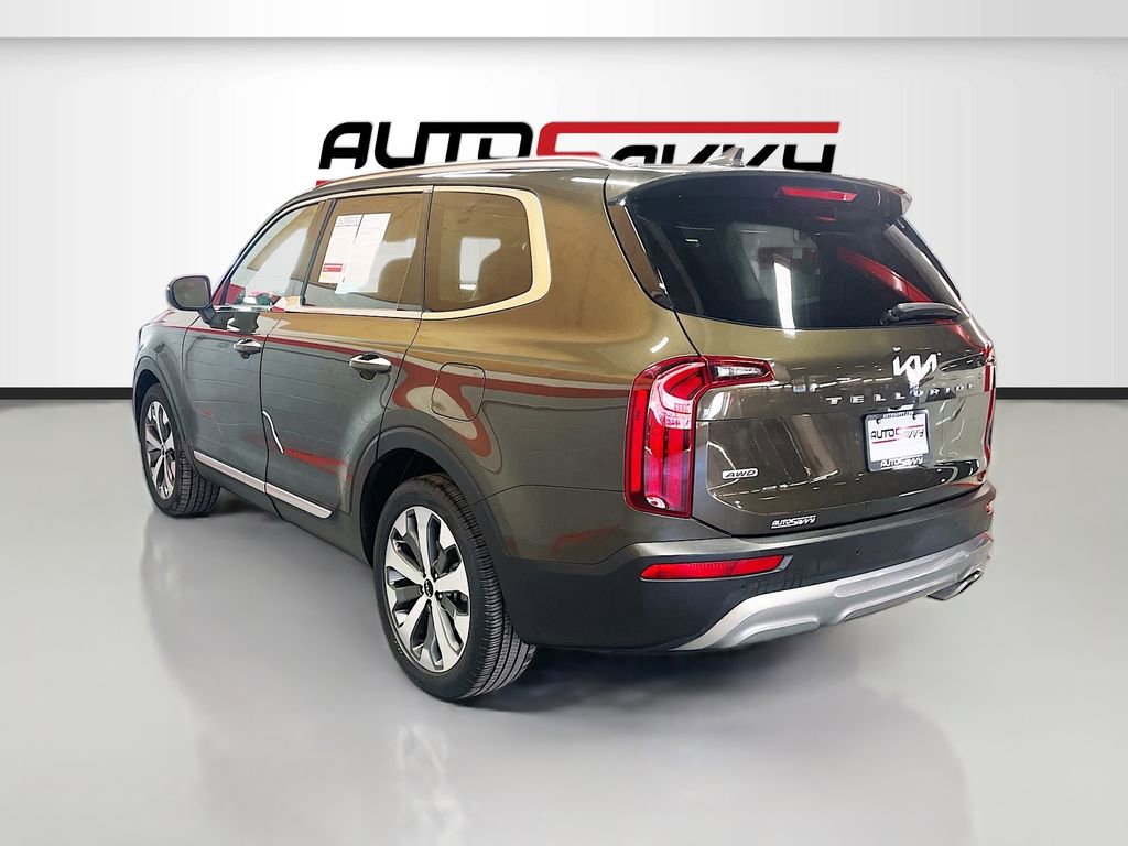 Used 2022 Kia Telluride S image 5