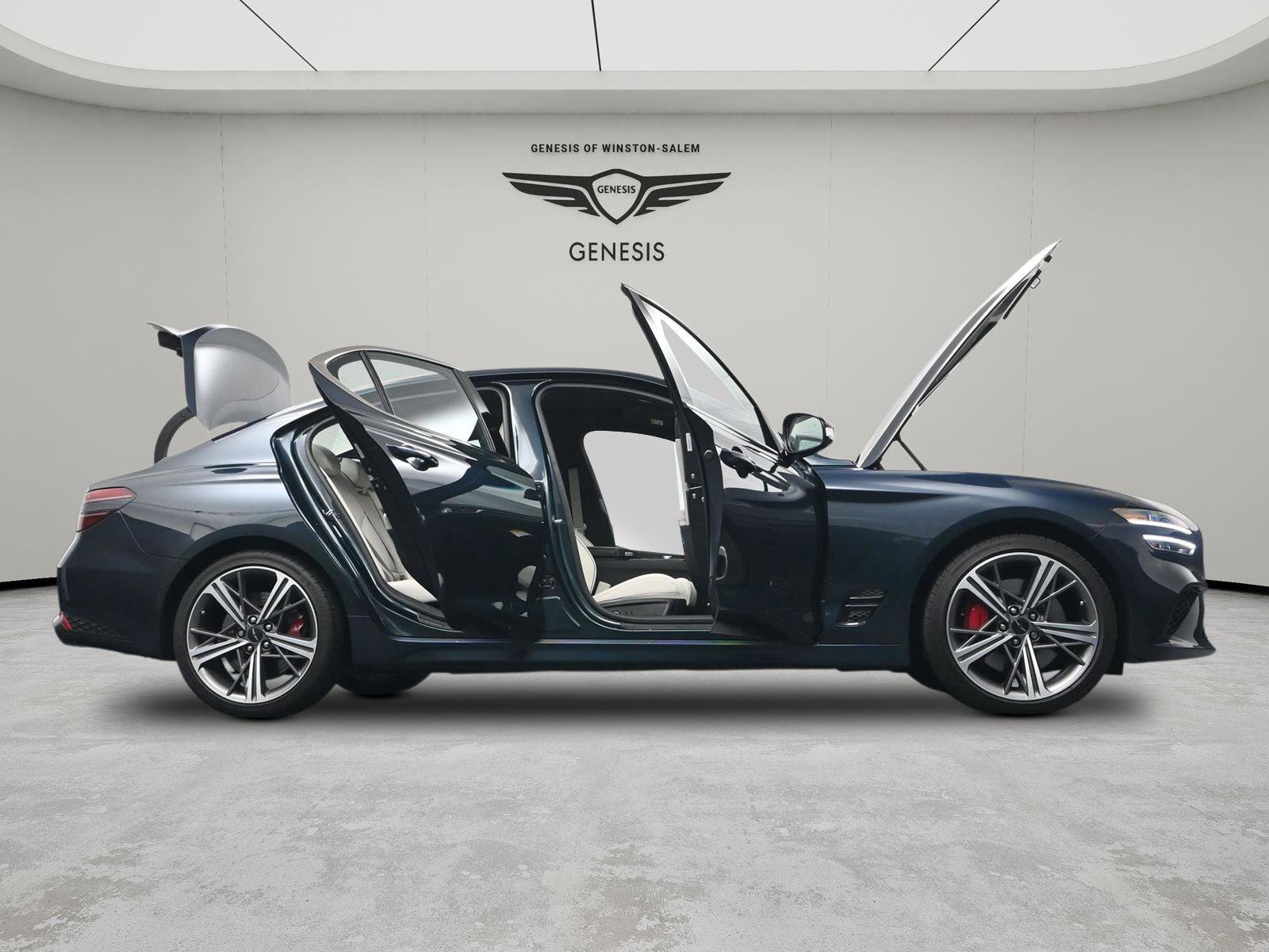 Used 2025 Genesis G70 2.5T w/ Sport Prestige Package image 35