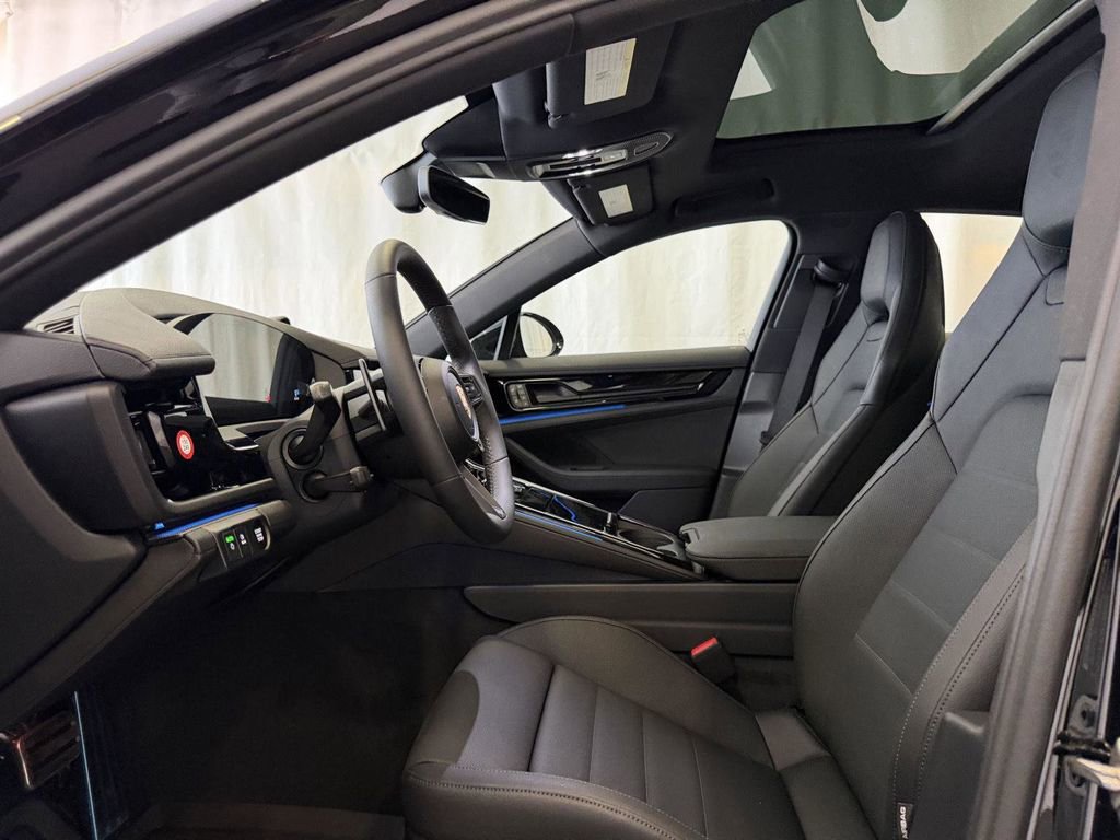 New 2026 Porsche Panamera 4 AWD/4WD image 5