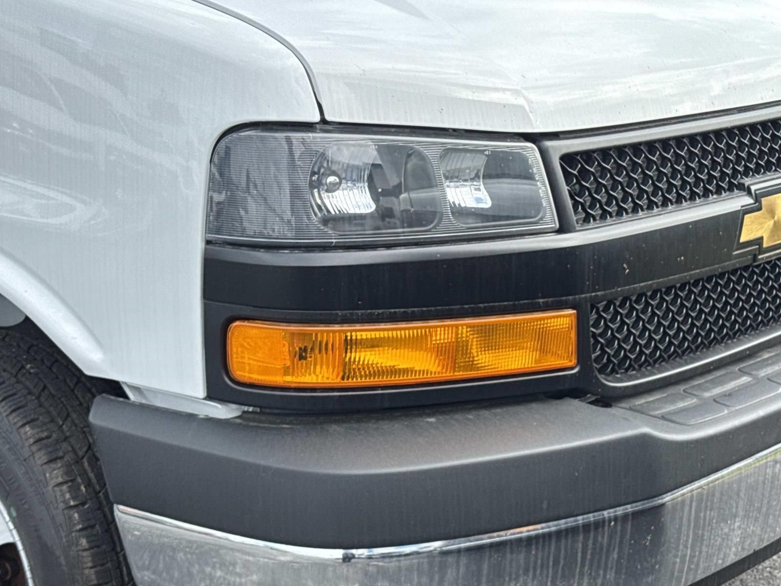 New 2026 Chevrolet Express 4500 w/ Power Convenience Package RWD image 6