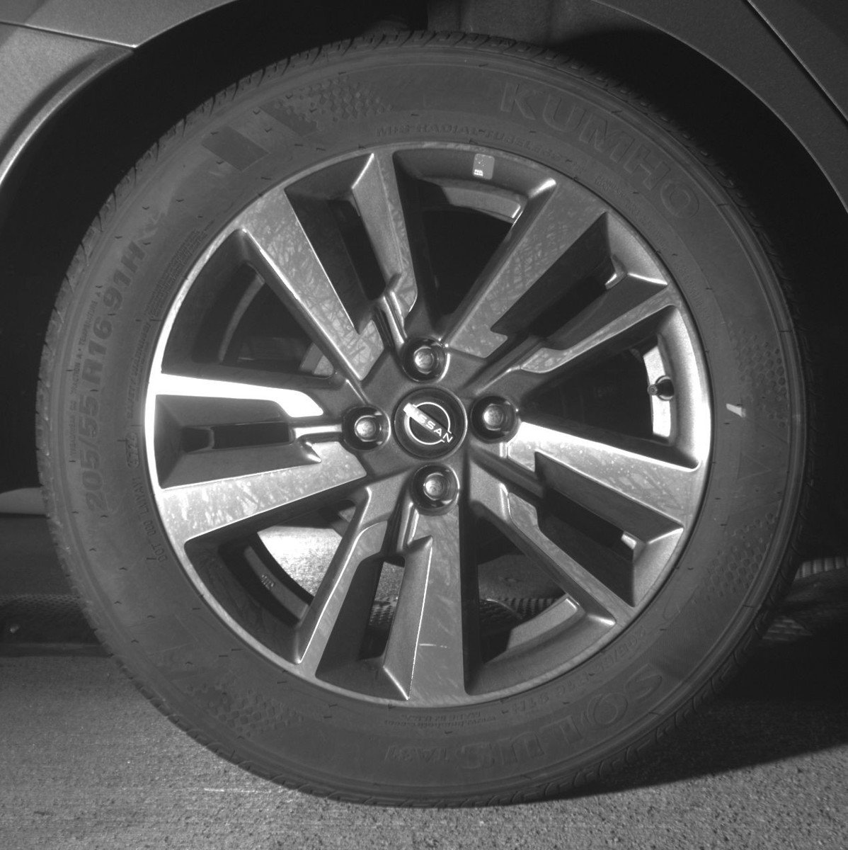 Used 2025 Nissan Versa SV image 15