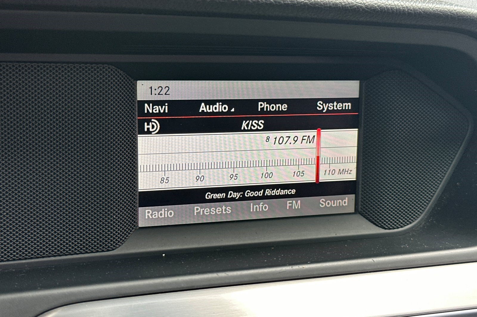 Used 2013 Mercedes-Benz C 250 Sedan image 19