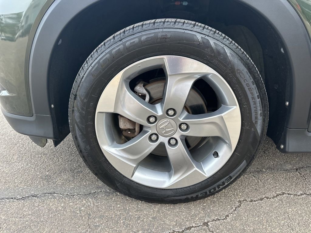 Used 2016 Honda HR-V LX image 28