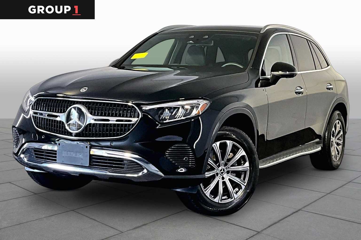 Used 2024 Mercedes-Benz GLC 300 4MATIC image 1