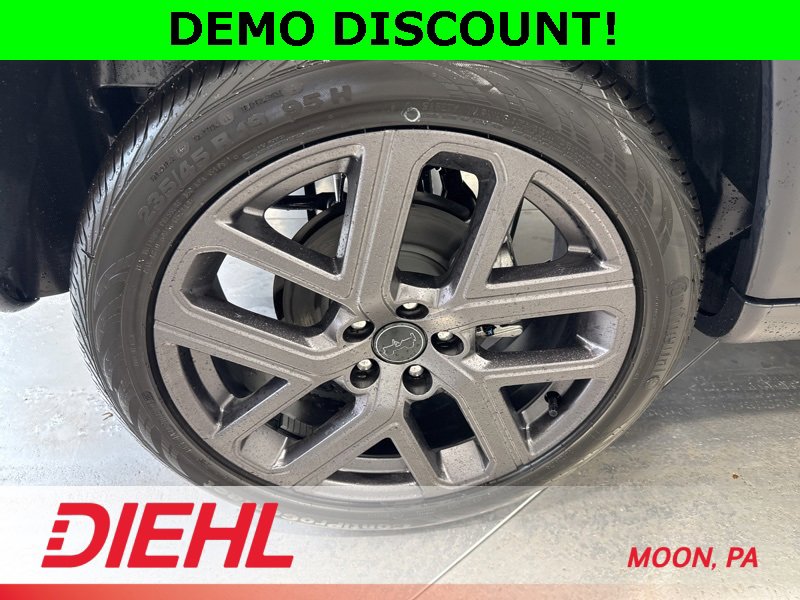 New 2026 Jeep Compass Limited image 8