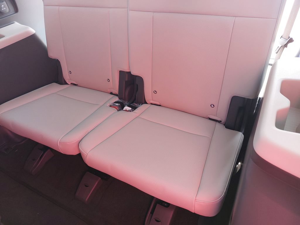 New 2026 Hyundai Santa Fe Limited FWD image 14