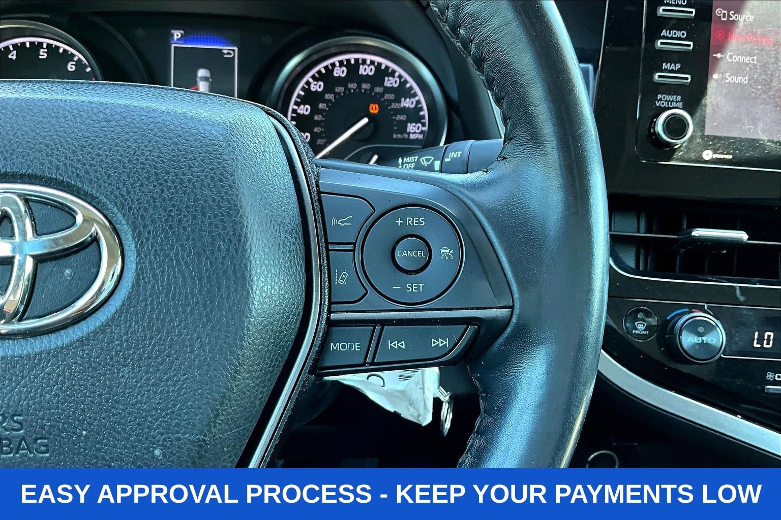 Used 2022 Toyota Camry SE image 15