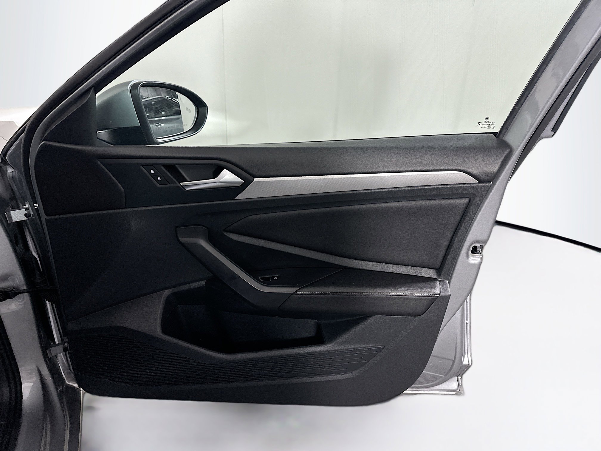 Used 2024 Volkswagen Jetta S image 30