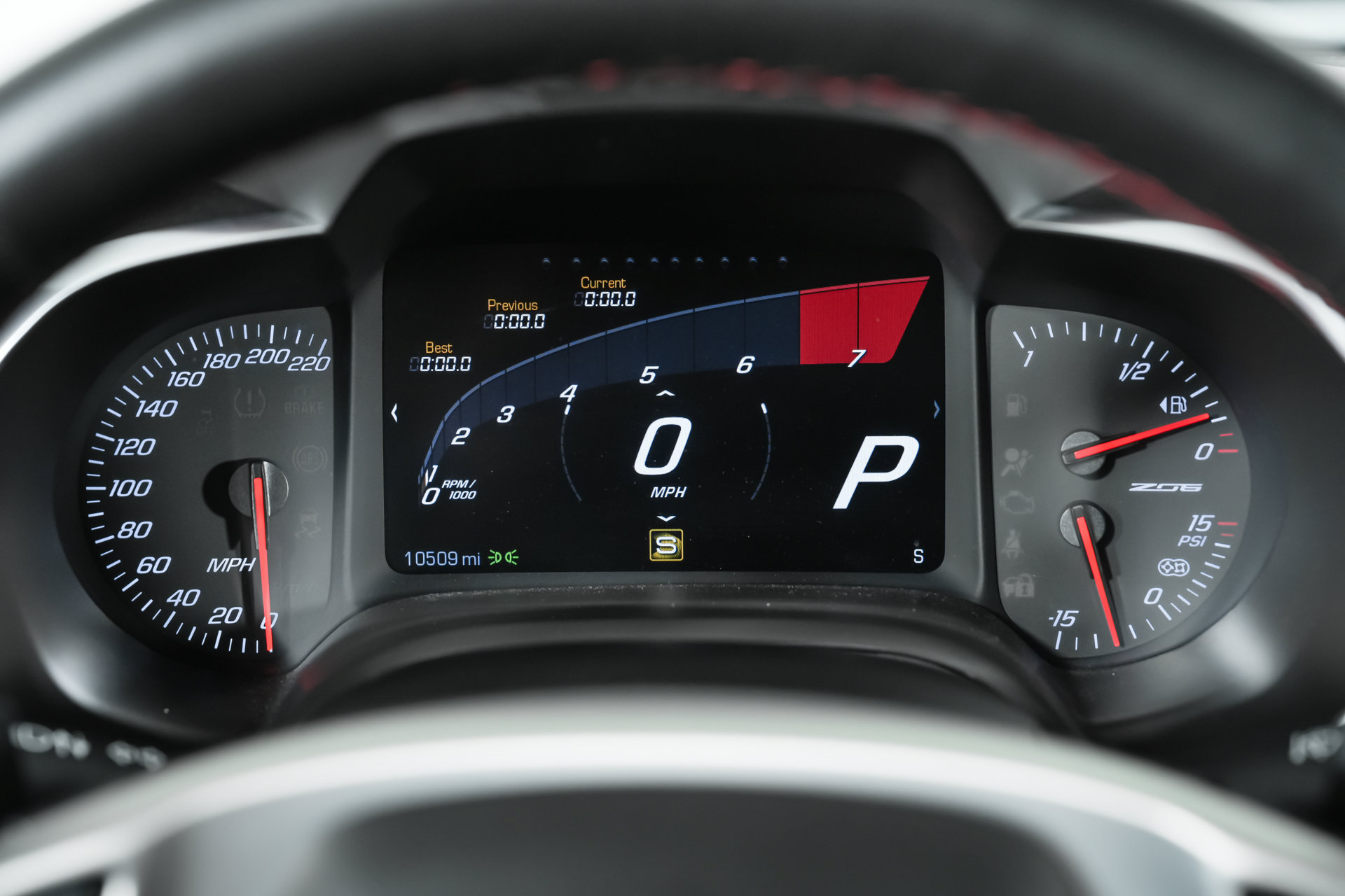 Used 2015 Chevrolet Corvette Z06 w/ 3LZ Preferred Equipment Group RWD image 9