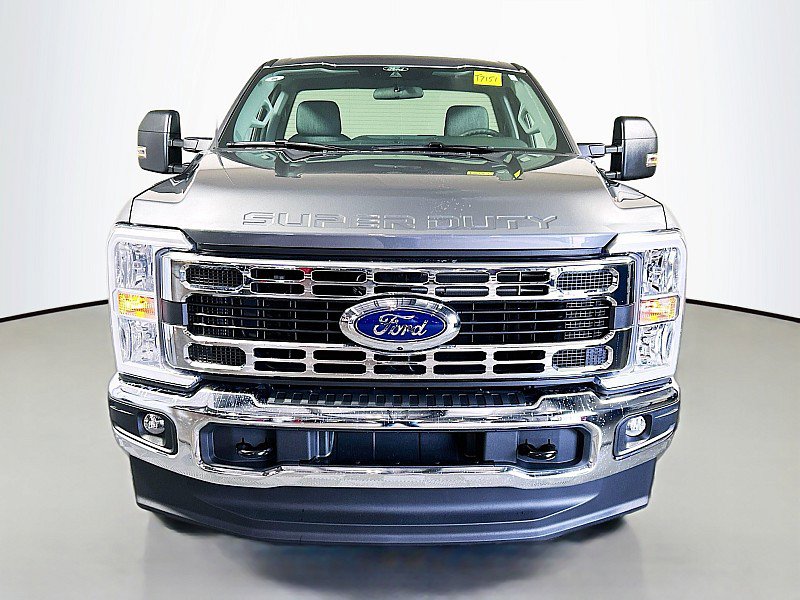 New 2025 Ford F350 XLT w/ 360-Degree Camera Package AWD/4WD image 2