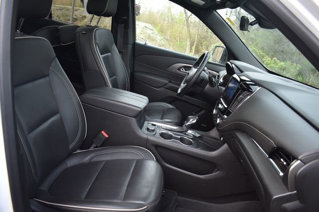 Used 2023 Chevrolet Traverse Premier w/ Redline Edition AWD/4WD image 16