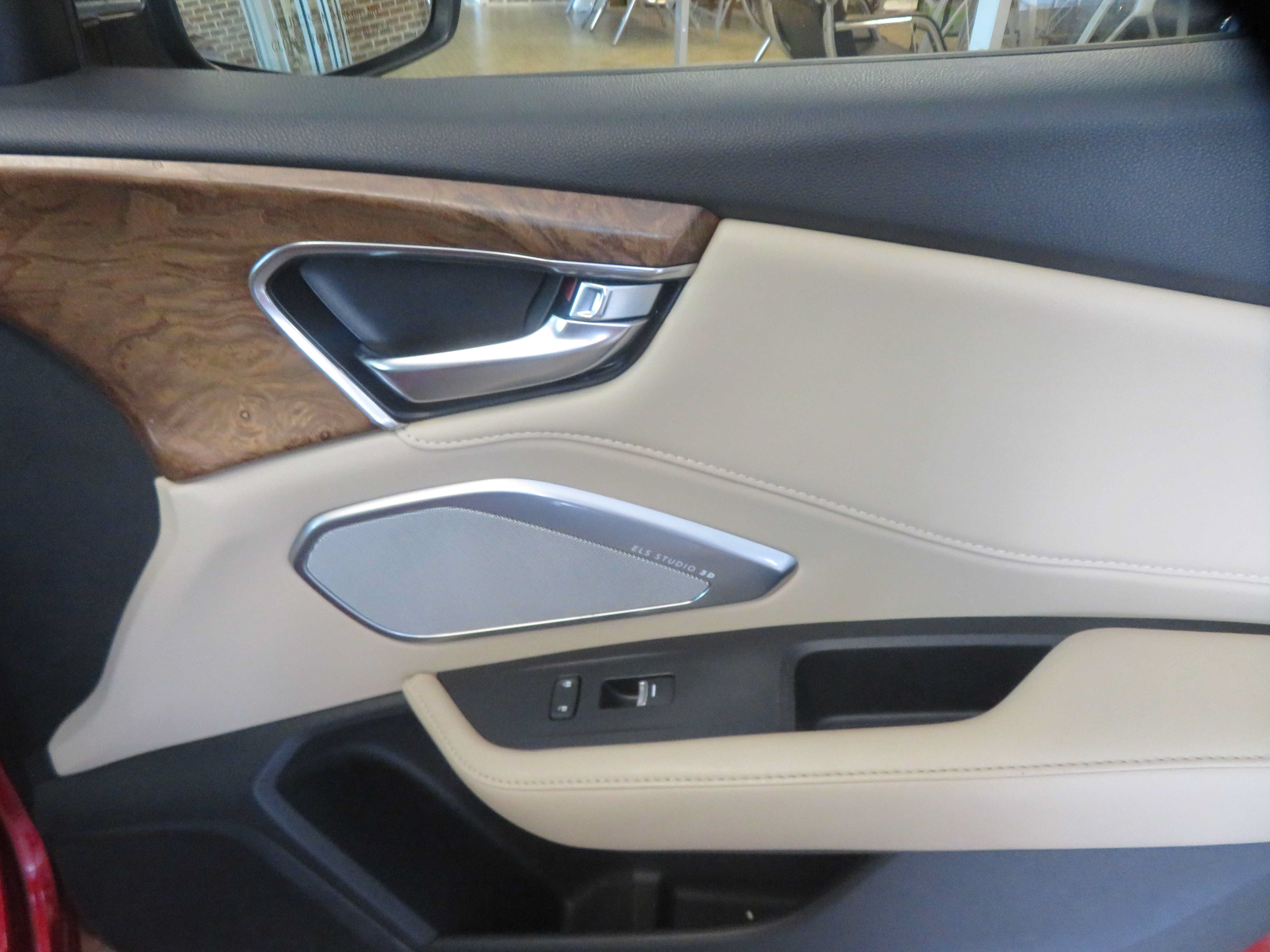 Used 2020 Acura RDX w/ Advance Package FWD image 24