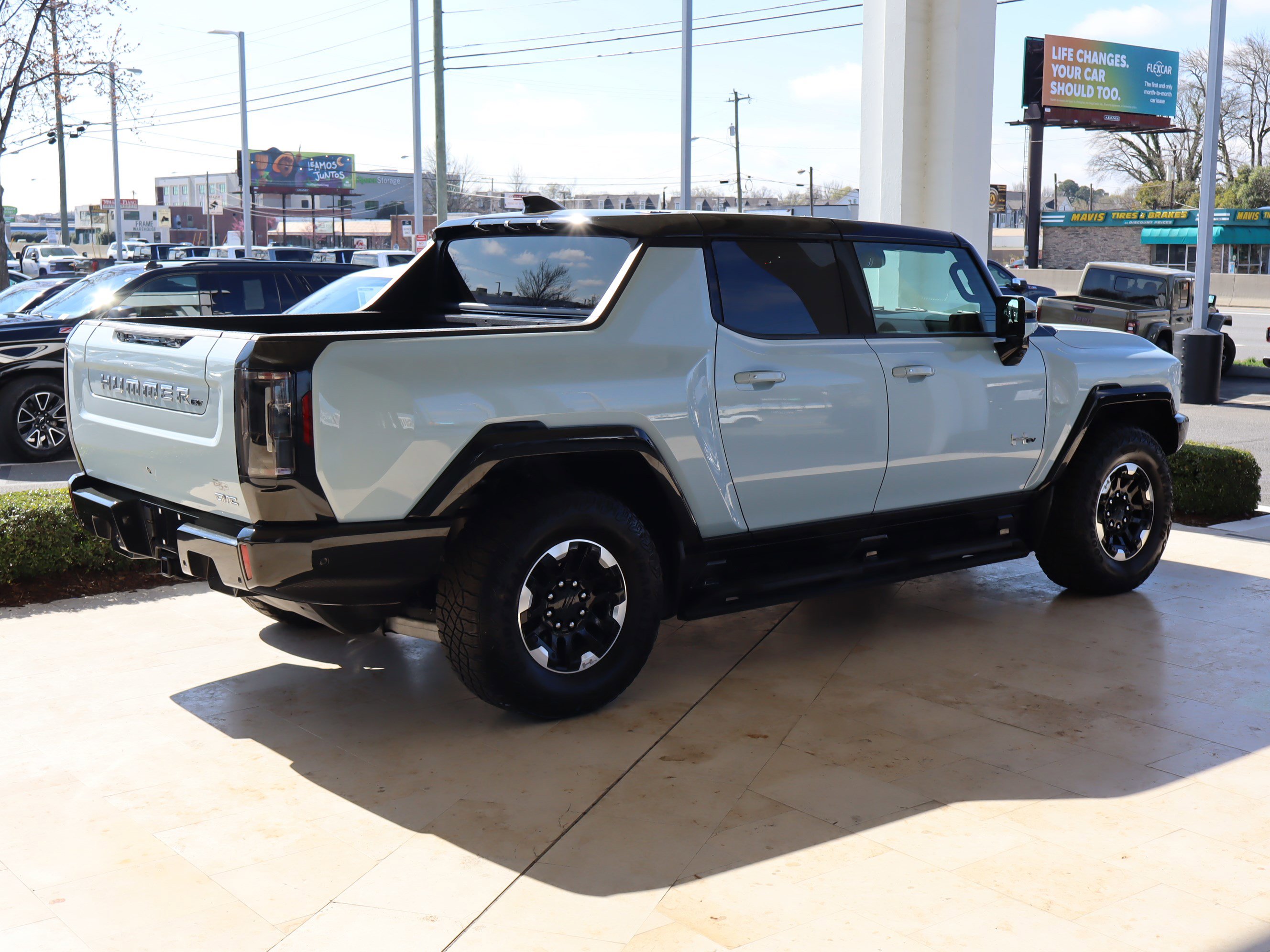 Certified 2024 GMC Hummer EV 3X w/ Extreme Off-Road Package image 10