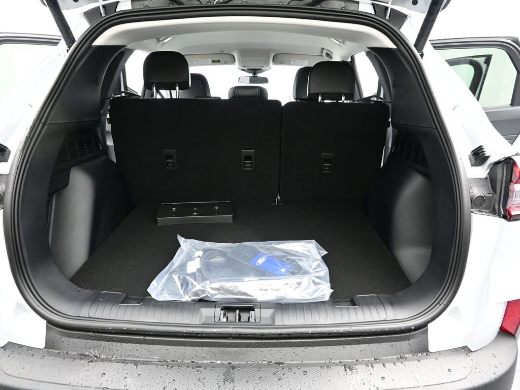 New 2026 Ford Escape SE image 11
