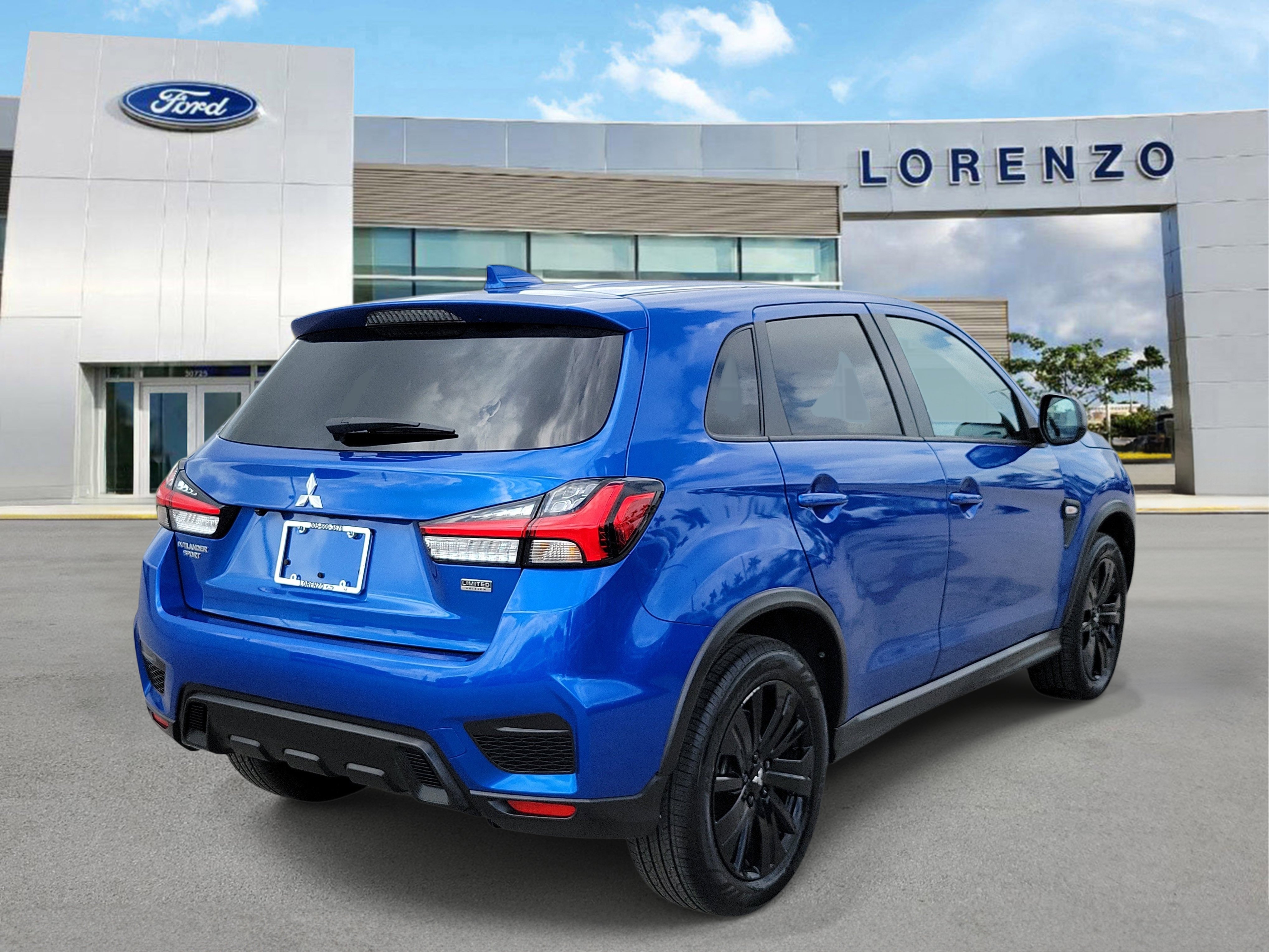 Used 2025 Mitsubishi Outlander Sport LE AWD/4WD image 5