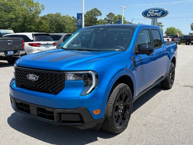 New 2026 Ford Maverick Lariat w/ Black Appearance Package AWD/4WD image 1