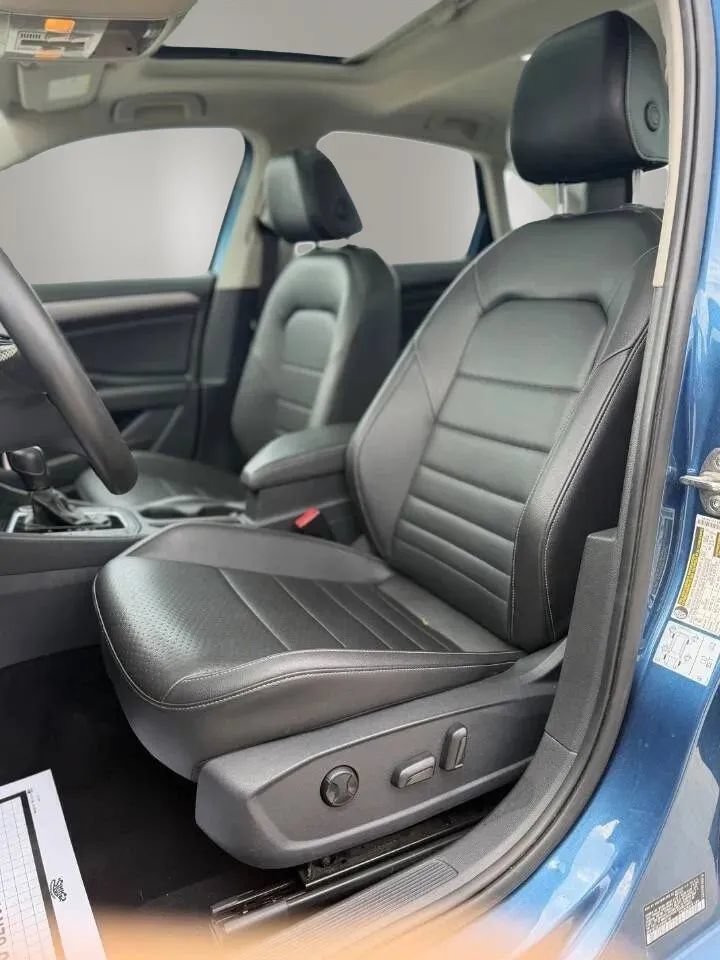 Used 2021 Volkswagen Jetta SE FWD image 11
