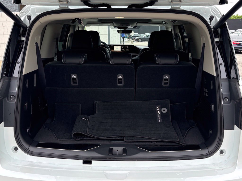 Used 2025 INFINITI QX80 Luxe AWD/4WD image 34