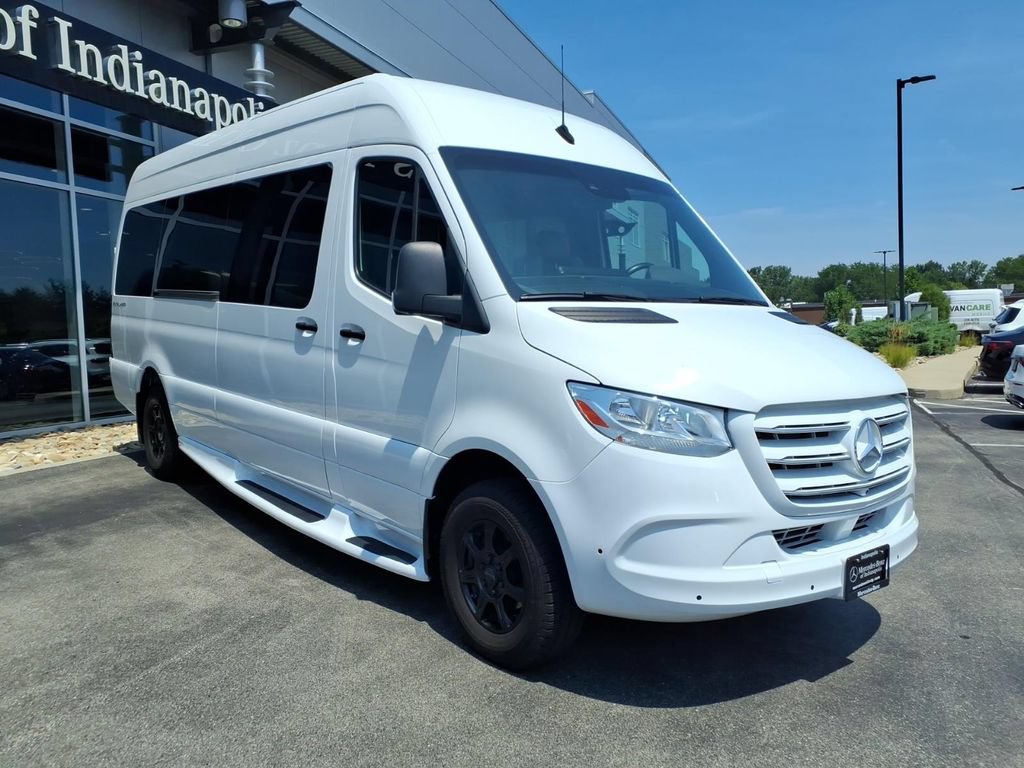 Used 2022 Mercedes-Benz Sprinter 3500 image 8