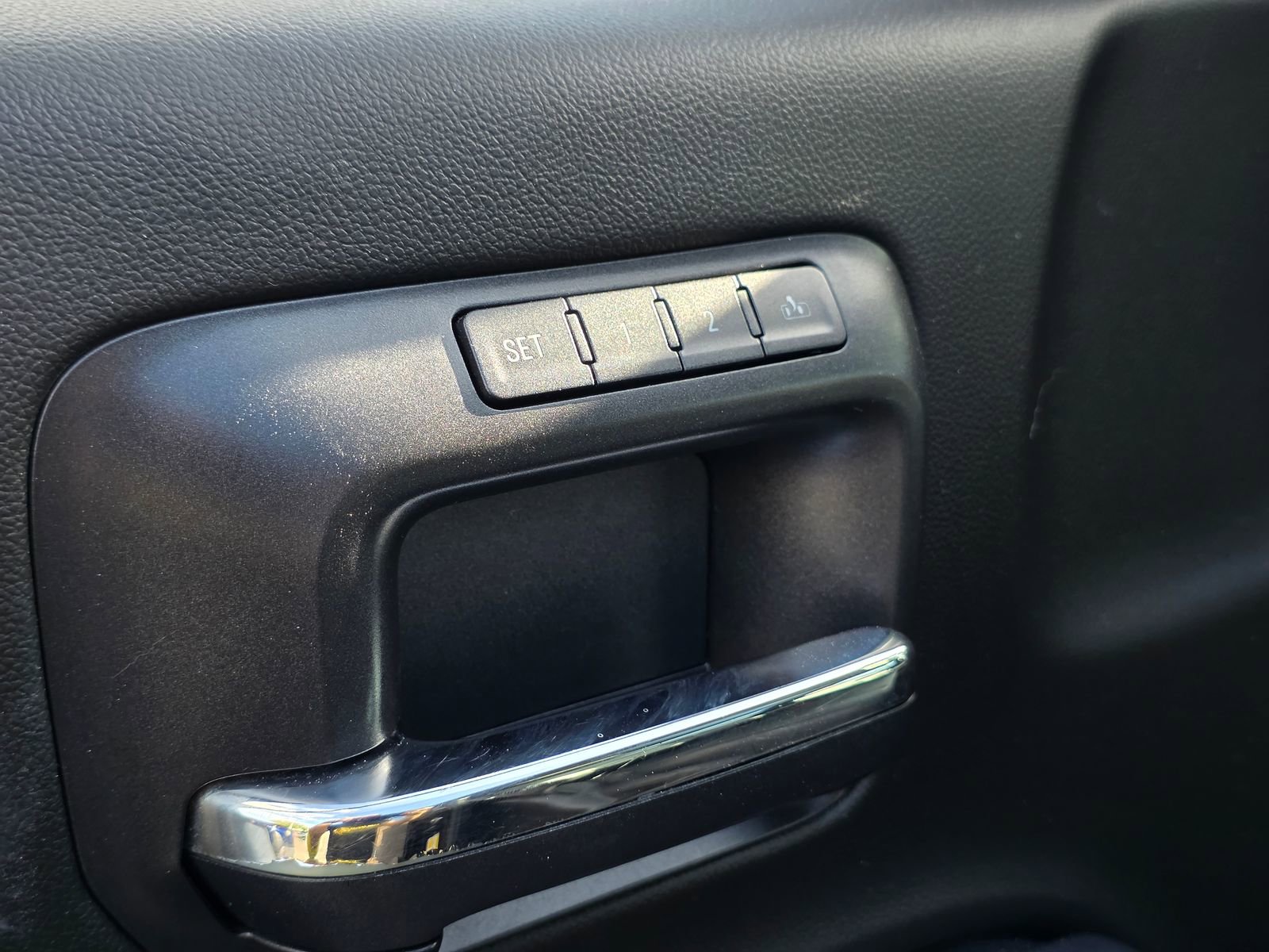 Used 2019 Chevrolet Silverado 2500 LTZ w/ Duramax Plus Package image 20