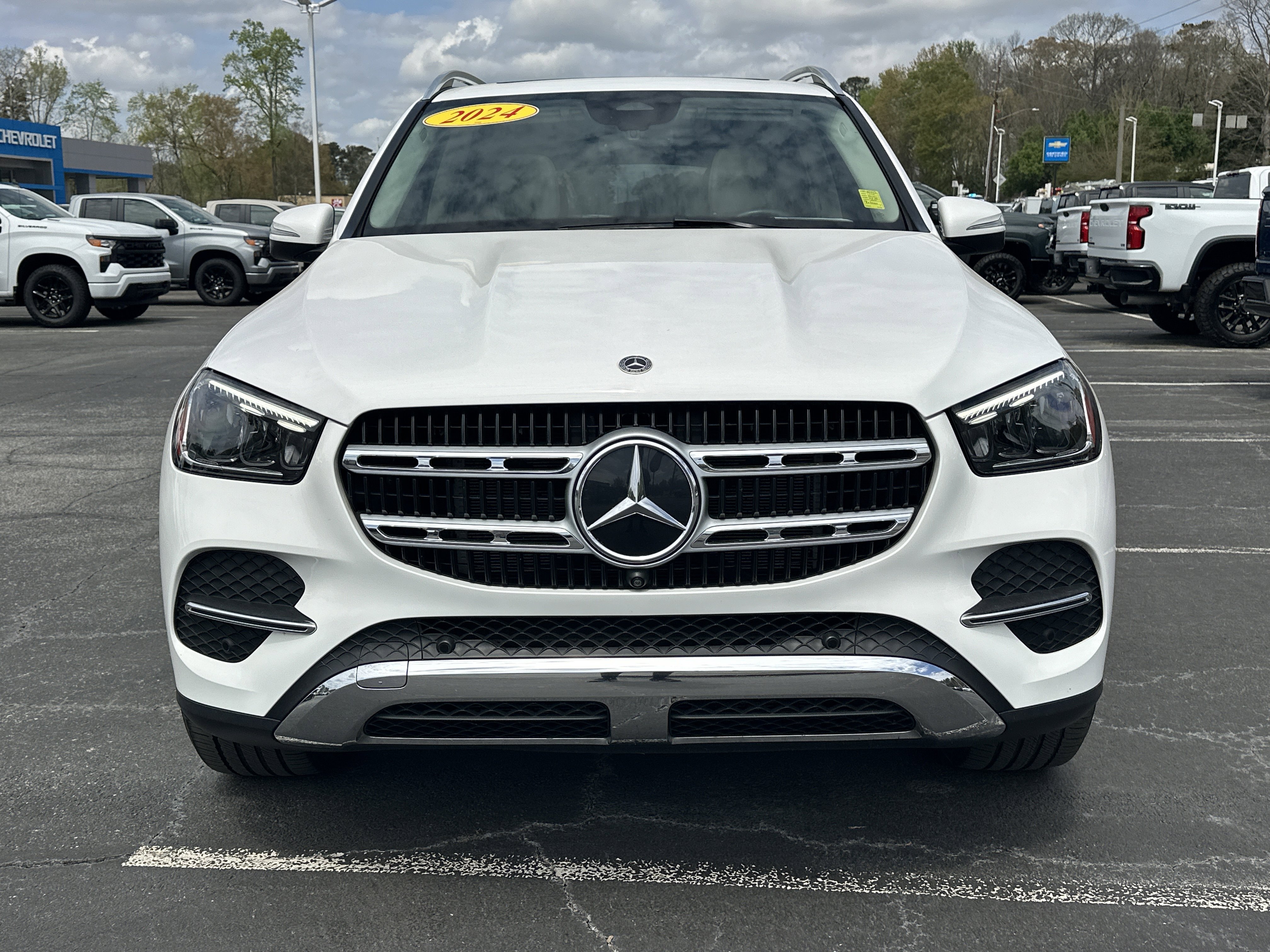 Used 2024 Mercedes-Benz GLE 350 4MATIC image 3