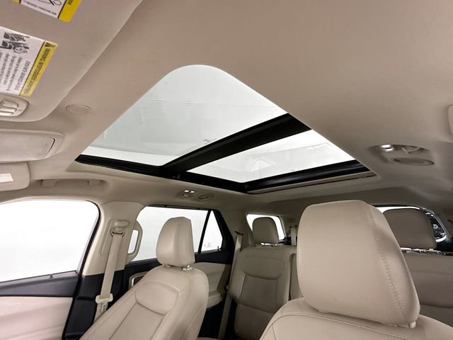Certified 2021 Ford Explorer Limited w/ Equipment Group 301A image 23