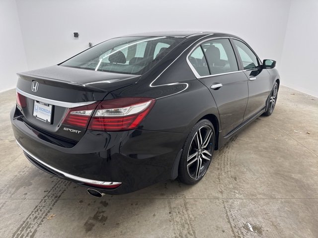 Used 2016 Honda Accord Sport image 5