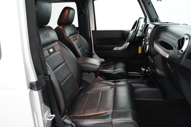 Used 2011 Jeep Wrangler Sahara w/ Dual Top Group image 40