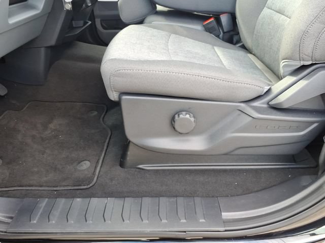 New 2026 Ford F250 XL w/ STX Appearance Package AWD/4WD image 9