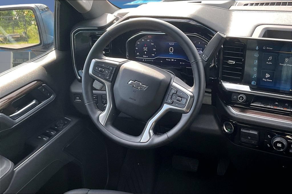 Used 2025 Chevrolet Silverado 1500 RST w/ Z71 Off-Road Package AWD/4WD image 18