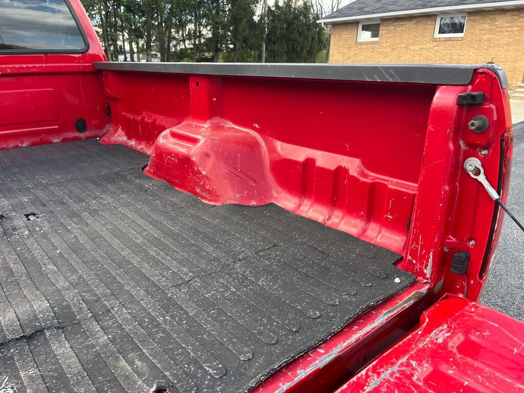 Used 2001 Ford F250 4x4 Regular Cab Super Duty image 51