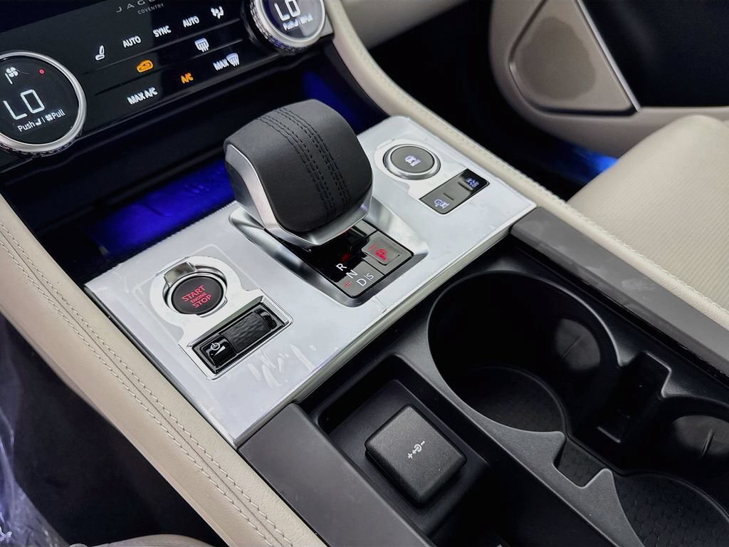 New 2026 Jaguar F-PACE R-Dynamic S AWD/4WD image 17