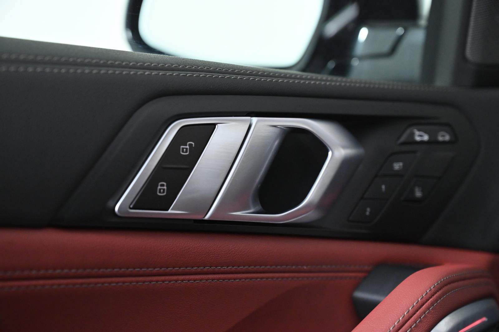 Used 2024 BMW X6 M60i image 27