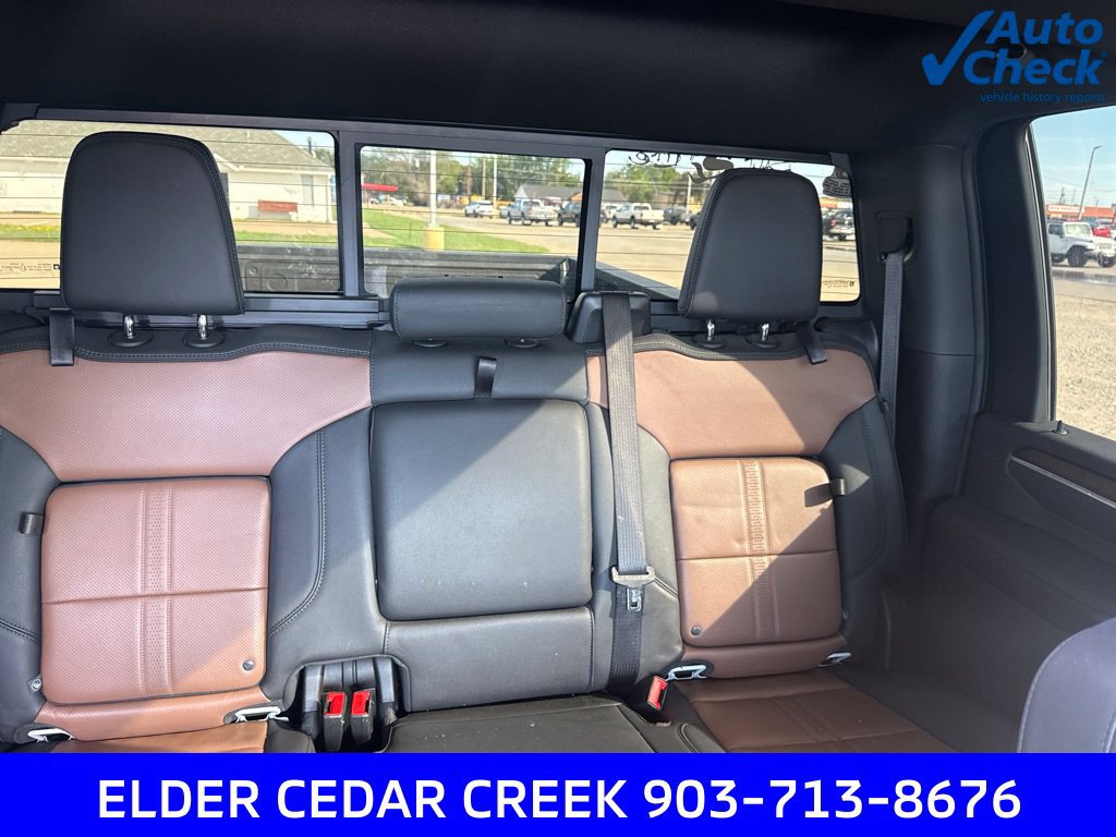 Used 2026 Chevrolet Silverado 3500 High Country w/ Technology Package AWD/4WD image 27