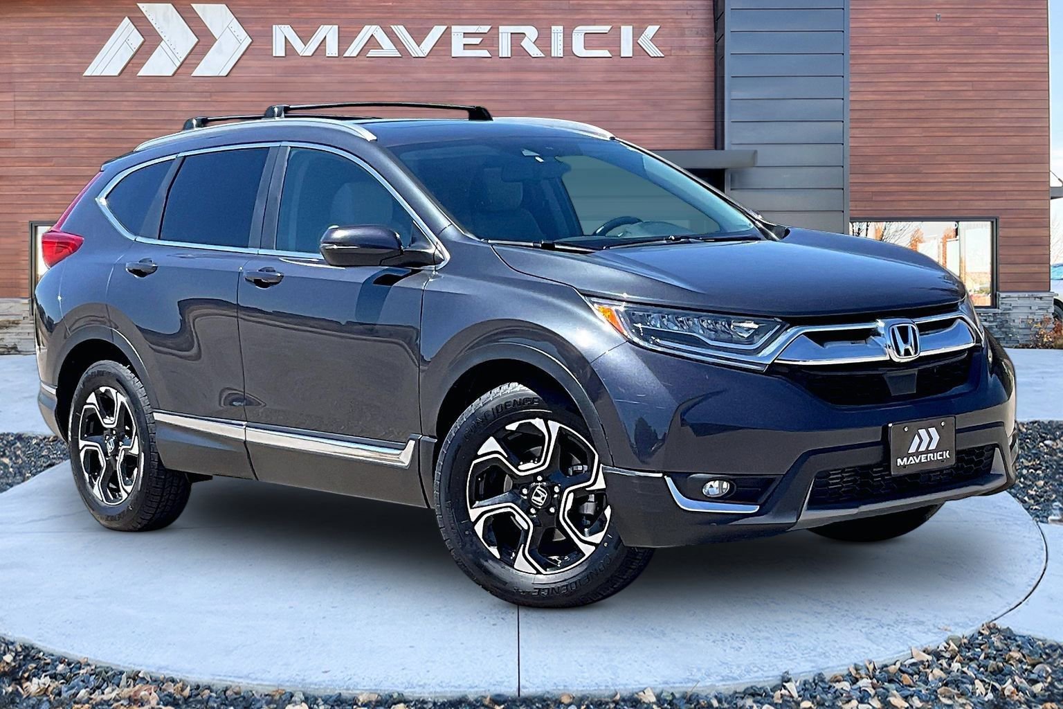 Used 2019 Honda CR-V Touring image 1