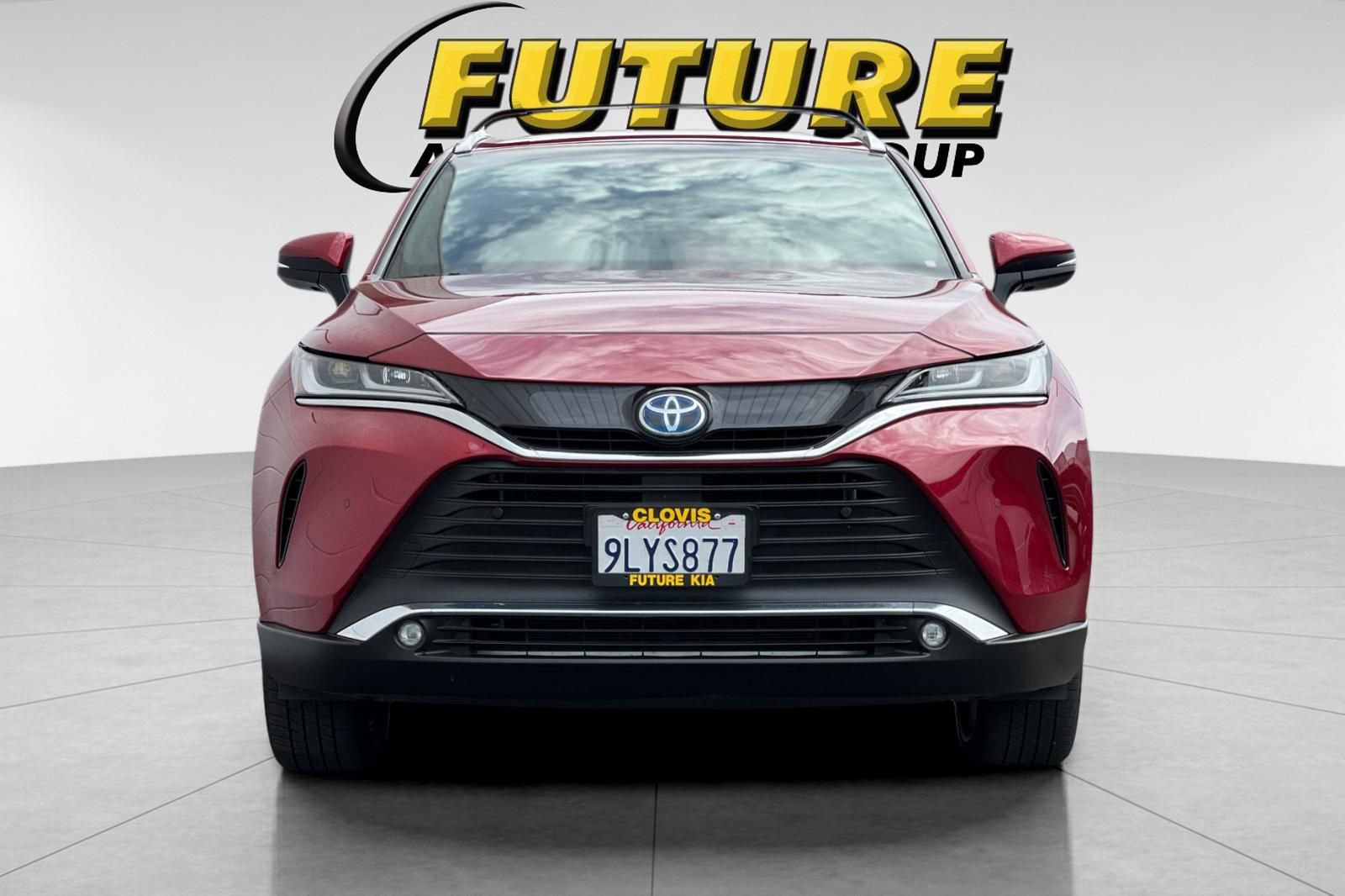 Used 2024 Toyota Venza XLE AWD/4WD image 9