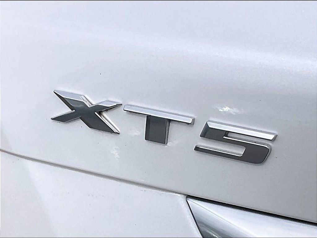 Used 2019 Cadillac XT5 Luxury AWD/4WD image 29
