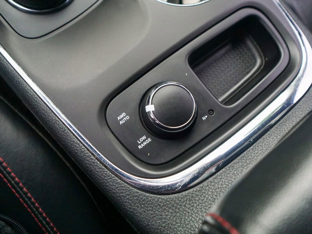 Used 2016 Dodge Durango R/T image 26