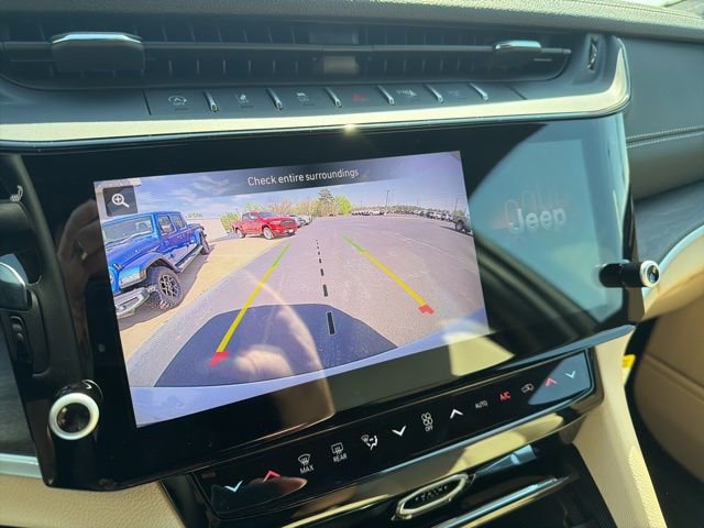 New 2026 Jeep Grand Cherokee Limited RWD image 17