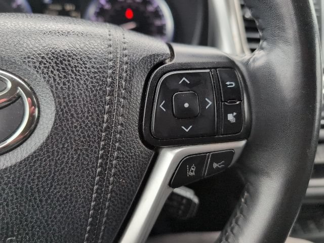 Used 2019 Toyota Highlander SE AWD/4WD image 20