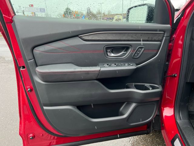 New 2026 Honda Pilot Black Edition image 17