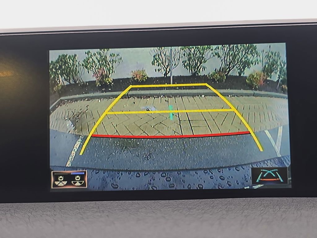 Used 2020 Lexus UX 250h w/ Premium Package image 22